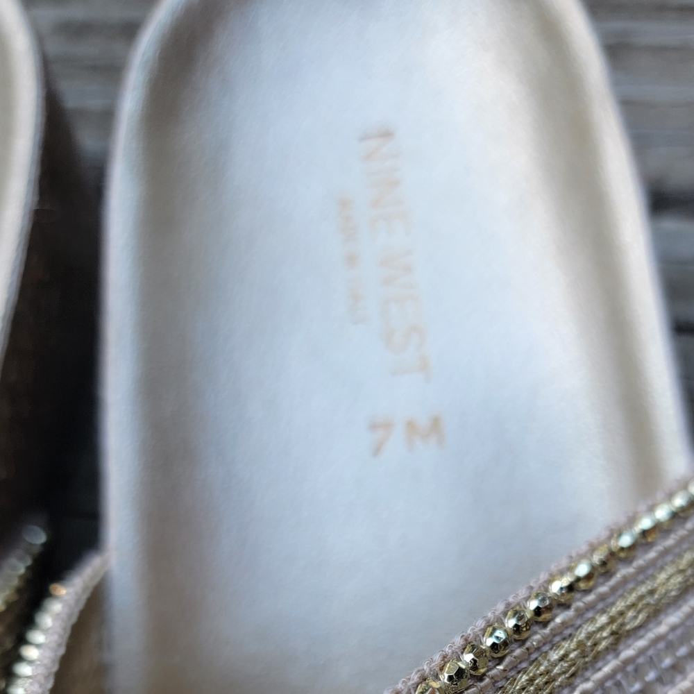 NINE WEST gold sequin sandals. size 7 women.NWOB* - Picture 4 of 4